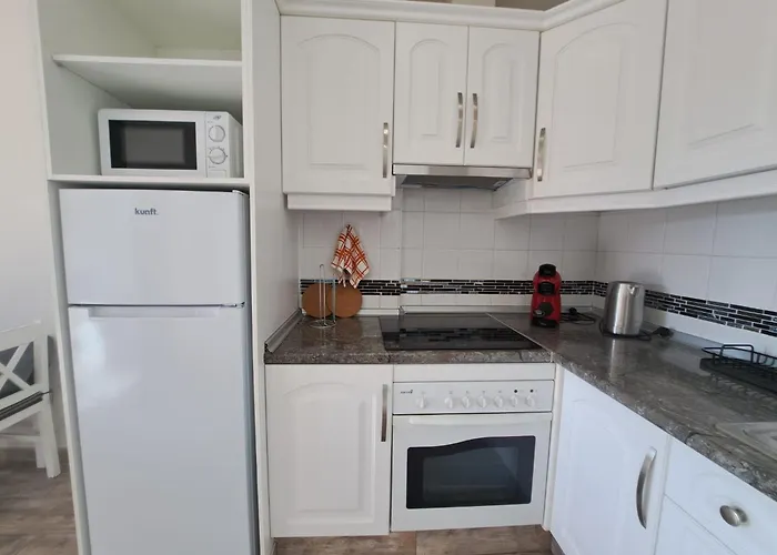 아파트 Atlantic 3 One Bedroom, Sea Front, In Complex With Pool 코스타델실렌시오