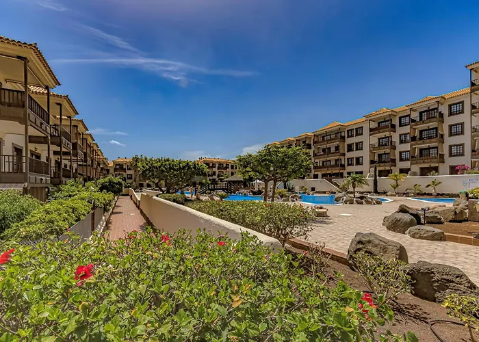 Atlantic 3 One Bedroom, Sea Front, In Complex With Pool Apartamento *