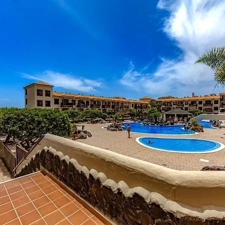 Atlantic 3 One Bedroom, Sea Front, In Complex With Pool شقة