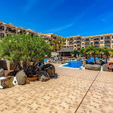 Atlantic 3 One Bedroom, Sea Front, In Complex With Pool شقة *