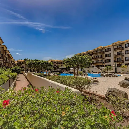 Atlantic 3 One Bedroom, Sea Front, In Complex With Pool شقة *